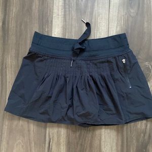 Lululemon skirt with short liner
